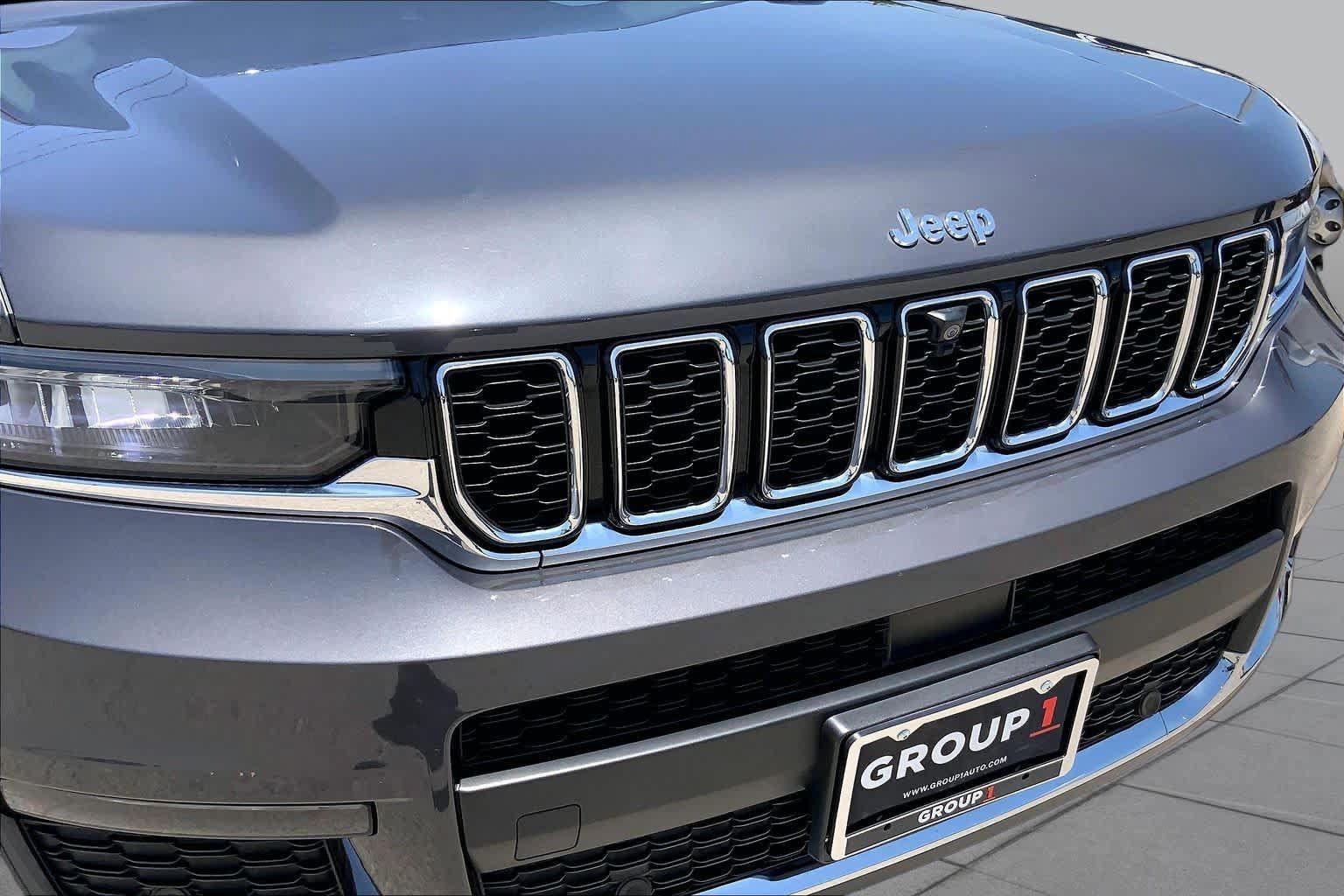 Used 2023 Jeep Grand Cherokee L Limited w/ Luxury Tech Group II RWD image 29