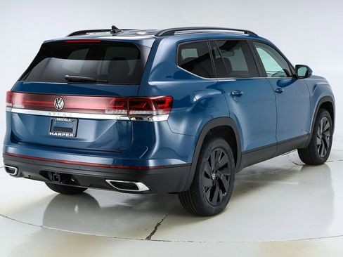 New 2026 Volkswagen Atlas SE image 9