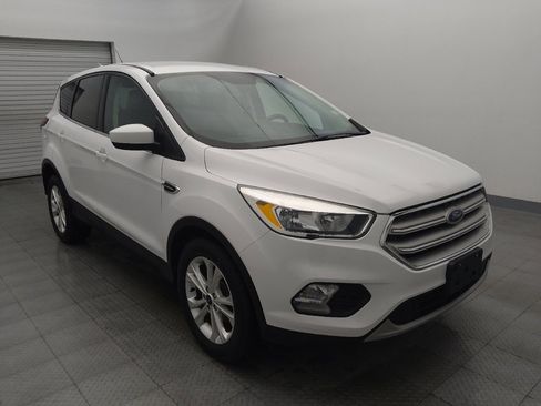 Used 2019 Ford Escape SE image 13