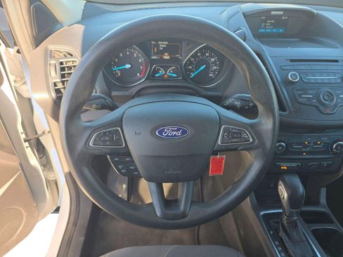 Used 2017 Ford Escape S image 3