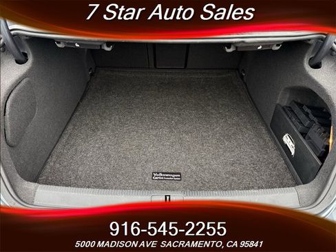 Used 2013 Volkswagen CC R-Line image 16