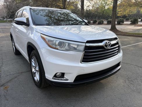 Used 2015 Toyota Highlander Limited image 1