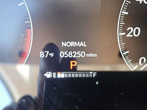 Used 2024 Honda HR-V EX-L image 15