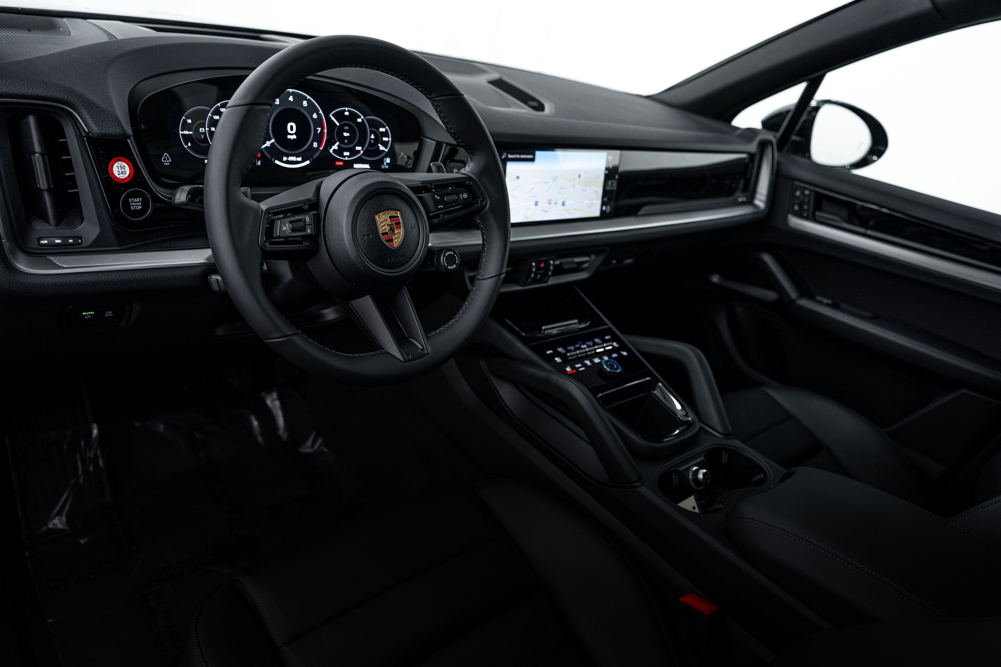 Certified 2026 Porsche Cayenne AWD/4WD image 4