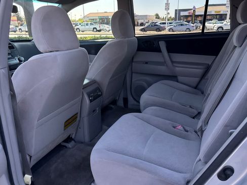 Used 2009 Toyota Highlander 2WD w/ Extra Value Pkg 2 image 5