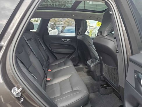 Certified 2025 Volvo XC60 B5 Plus image 13