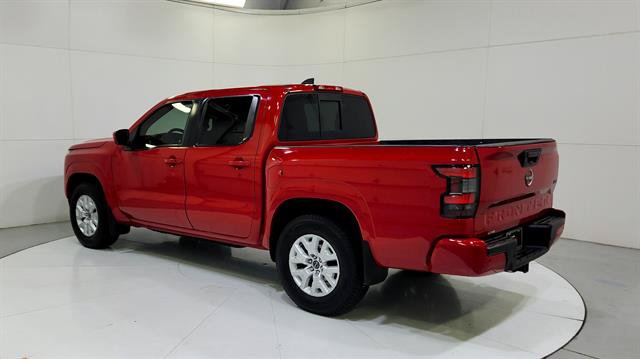Used 2022 Nissan Frontier SV RWD image 6