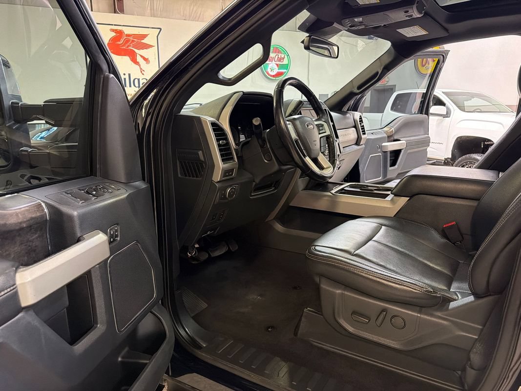 Used 2022 Ford F250 Lariat w/ Lariat Ultimate Package AWD/4WD image 27