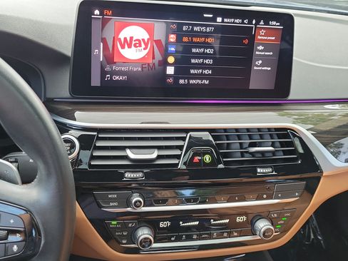 Certified 2023 BMW 540i w/ Premium Package RWD image 18