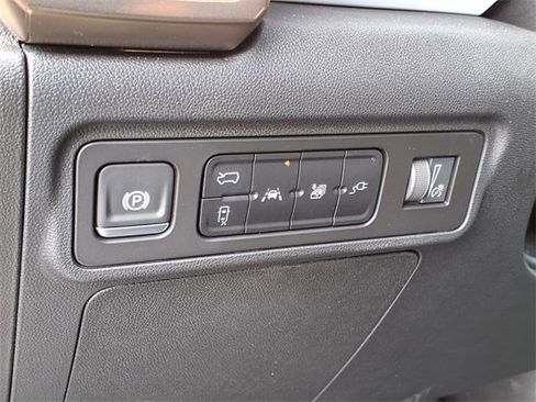 New 2025 GMC Hummer EV 2X image 16