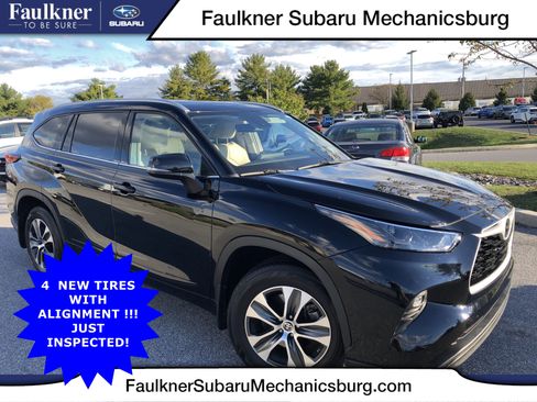 Used 2022 Toyota Highlander XLE image 1