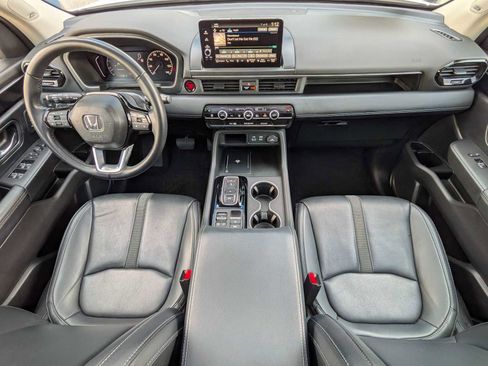 Certified 2024 Honda Pilot Touring image 22