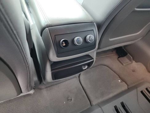 Used 2010 Chevrolet Traverse LS image 20