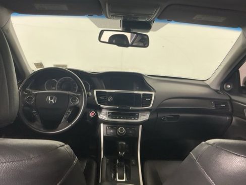 Used 2013 Honda Accord Touring image 23