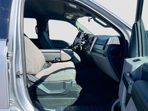 Used 2022 Ford F250 XLT image 26