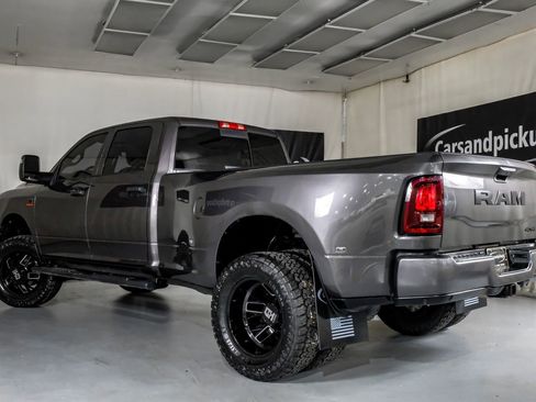 Used 2025 RAM 3500 Tradesman AWD/4WD image 11