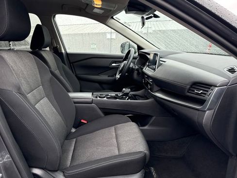 Used 2024 Nissan Rogue SV AWD/4WD image 13