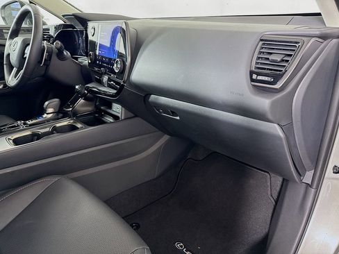 Certified 2025 Lexus NX 250 FWD w/ Premium Package image 31