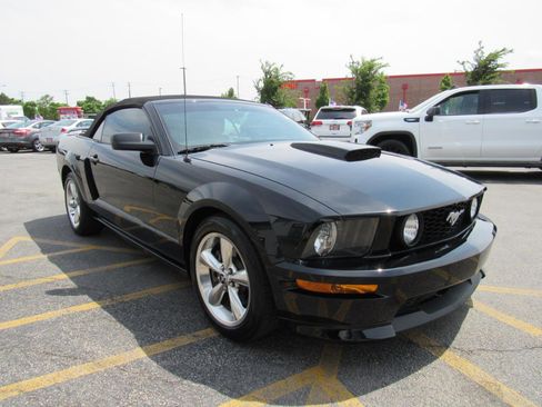 Used 2008 Ford Mustang GT RWD image 8