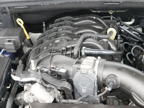 Used 2017 Jeep Grand Cherokee Limited image 8