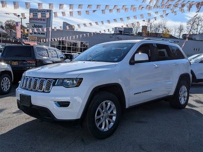 Used 2021 Jeep Grand Cherokee Laredo