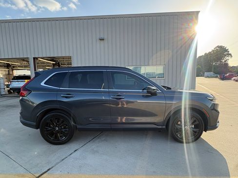 Certified 2025 Honda CR-V Sport Touring image 9