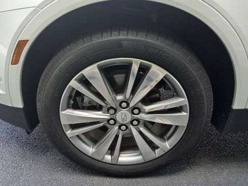 Used 2024 Cadillac XT5 Premium Luxury w/ Technology Package FWD image 9