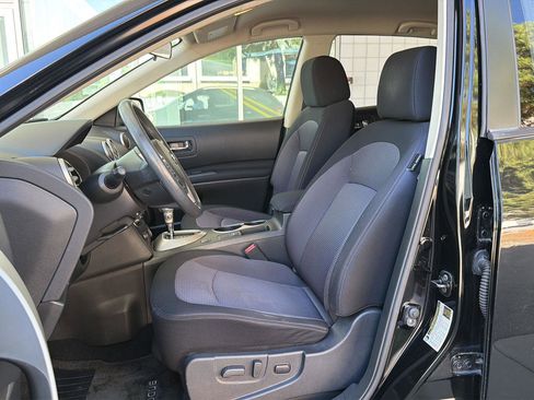 Used 2012 Nissan Rogue SV FWD image 17