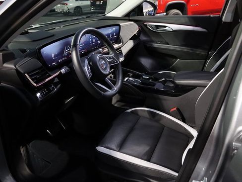 Certified 2025 Buick Envision Sport Touring image 11