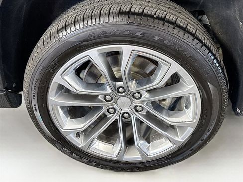 Used 2023 Jeep Grand Wagoneer L Series II w/ Rear Seat Video Group 1 image 28