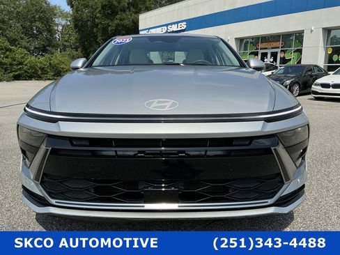 Used 2025 Hyundai Sonata SEL FWD image 8