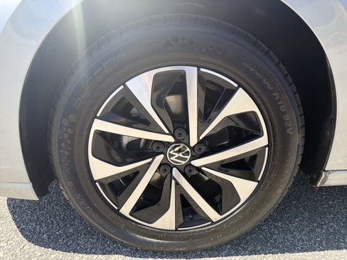 Used 2025 Volkswagen Jetta S FWD image 19