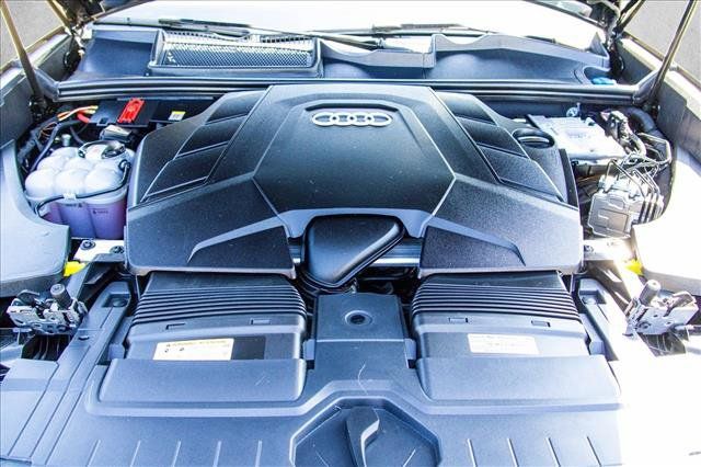 Used 2023 Audi Q8 Premium Plus AWD/4WD image 28