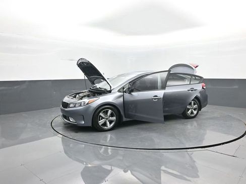 Used 2018 Kia Forte S w/ S Technology Plus Package image 35