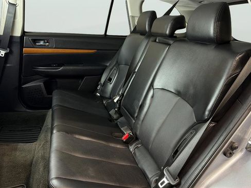 Used 2014 Subaru Outback 2.5i Limited image 33