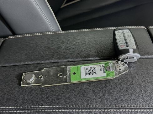 Used 2021 Genesis GV80 3.5T w/ Advanced Package 06 AWD/4WD image 33