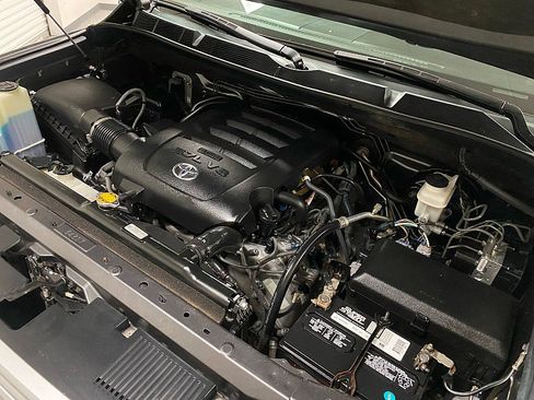 Used 2014 Toyota Tundra Platinum image 16