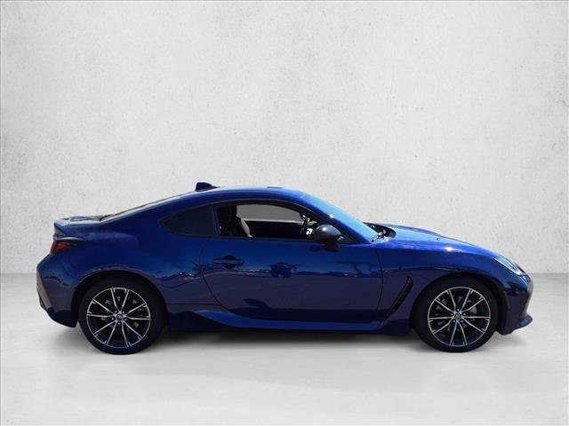 Used 2023 Toyota GR86 w/ ALL Weather Mat Package (TMS) RWD image 4