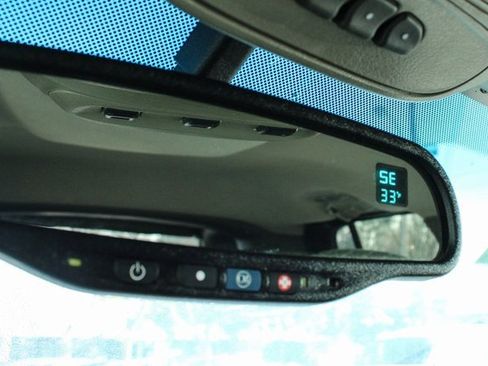 Used 2004 GMC Envoy XUV SLE w/ 1SB Preferred Equipment Group image 26