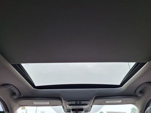 Certified 2021 Nissan Rogue SV w/ Premium Package FWD image 23