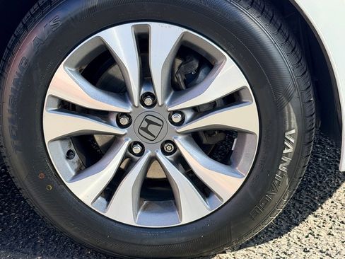 Used 2013 Honda Accord LX image 41