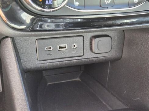 Used 2021 Buick Encore GX Select image 28