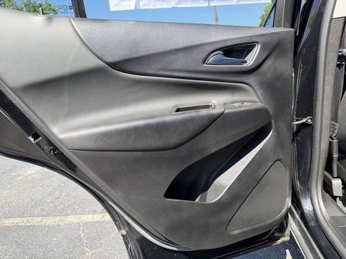 Used 2022 Chevrolet Equinox LT w/ Driver Convenience Package FWD image 26
