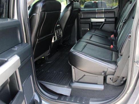 Used 2020 Ford F250 Lariat w/ Lariat Value Package AWD/4WD image 12
