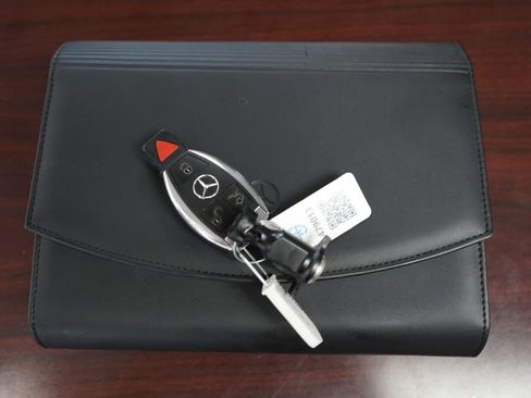 Used 2005 Mercedes-Benz SL 500 image 60