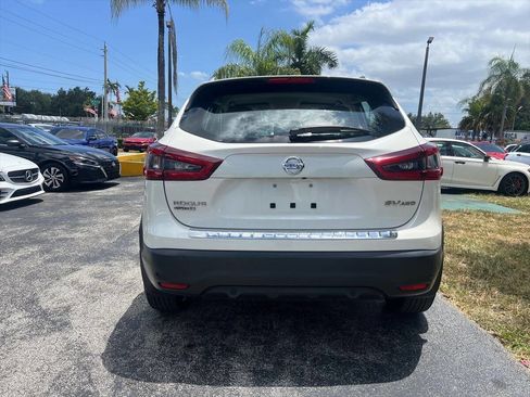 Used 2020 Nissan Rogue Sport SV w/ Technology Package image 6