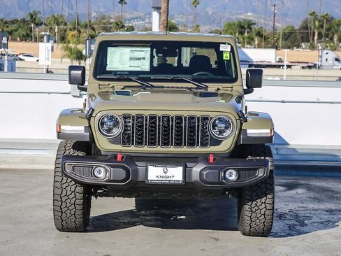 New 2025 Jeep Gladiator Rubicon w/ Convenience Group image 3