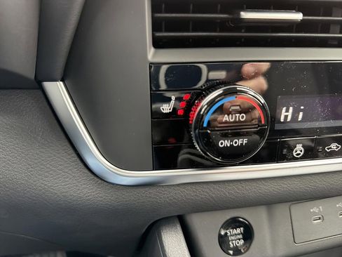 New 2026 Nissan Rogue SV image 32