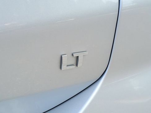 Used 2019 Chevrolet Equinox LT FWD image 8