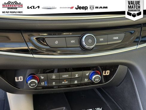 Used 2023 Buick Enclave Avenir w/ Avenir Technology Package AWD/4WD image 27